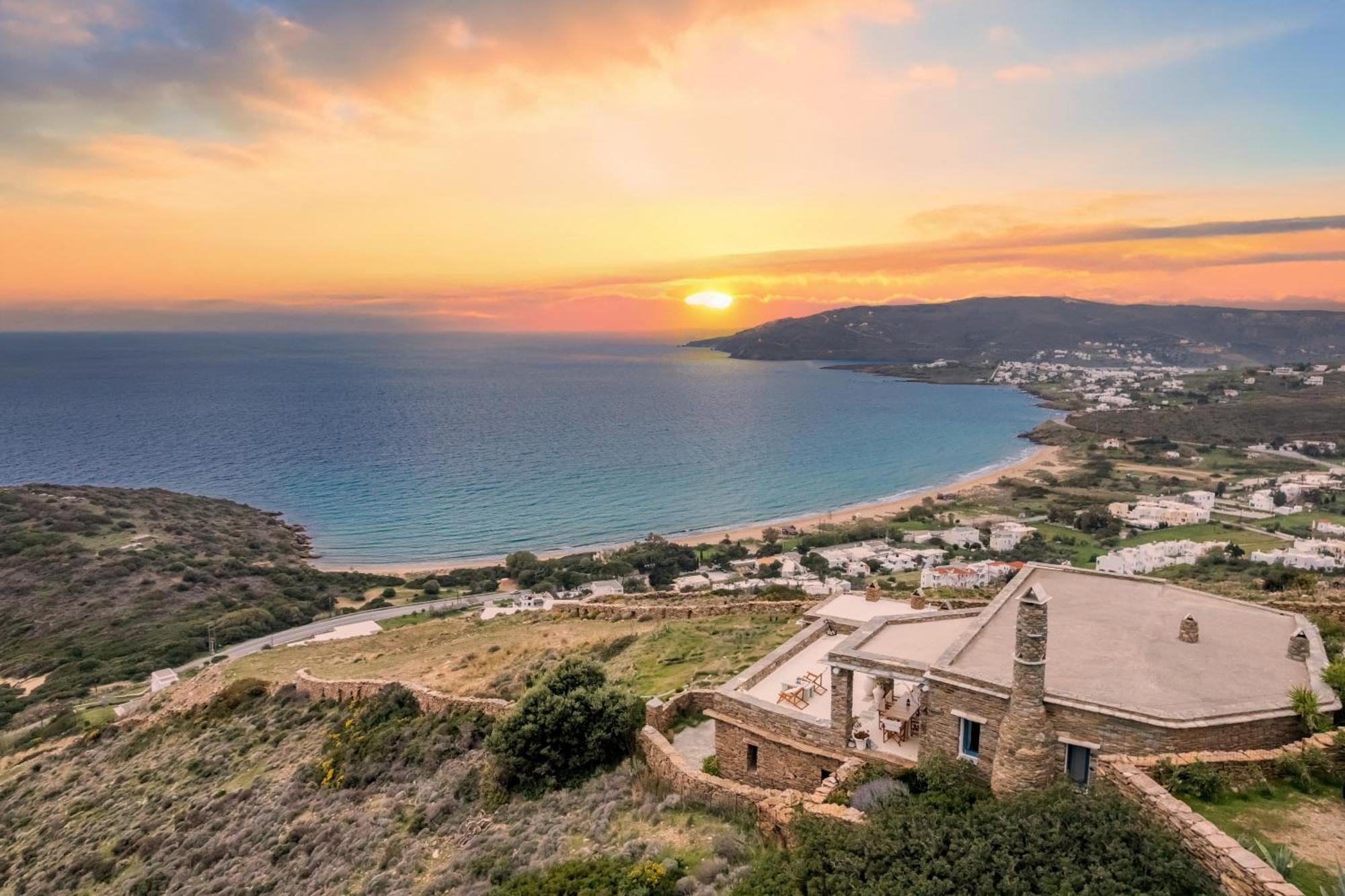 Apartamento Spacious & Cozy Flat - 5 Mins To Batsi Bay Batsíon